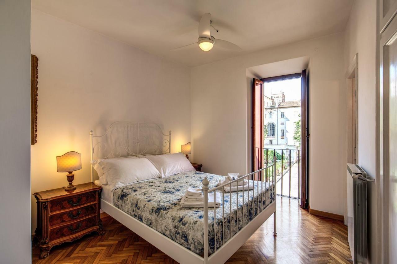 Campo Di Fiori 2 Bedroom Via Giulia Lägenhet
