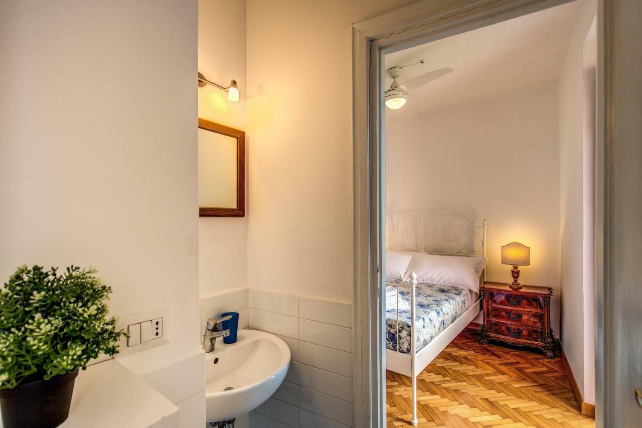Campo Di Fiori 2 Bedroom Via Giulia * Rom