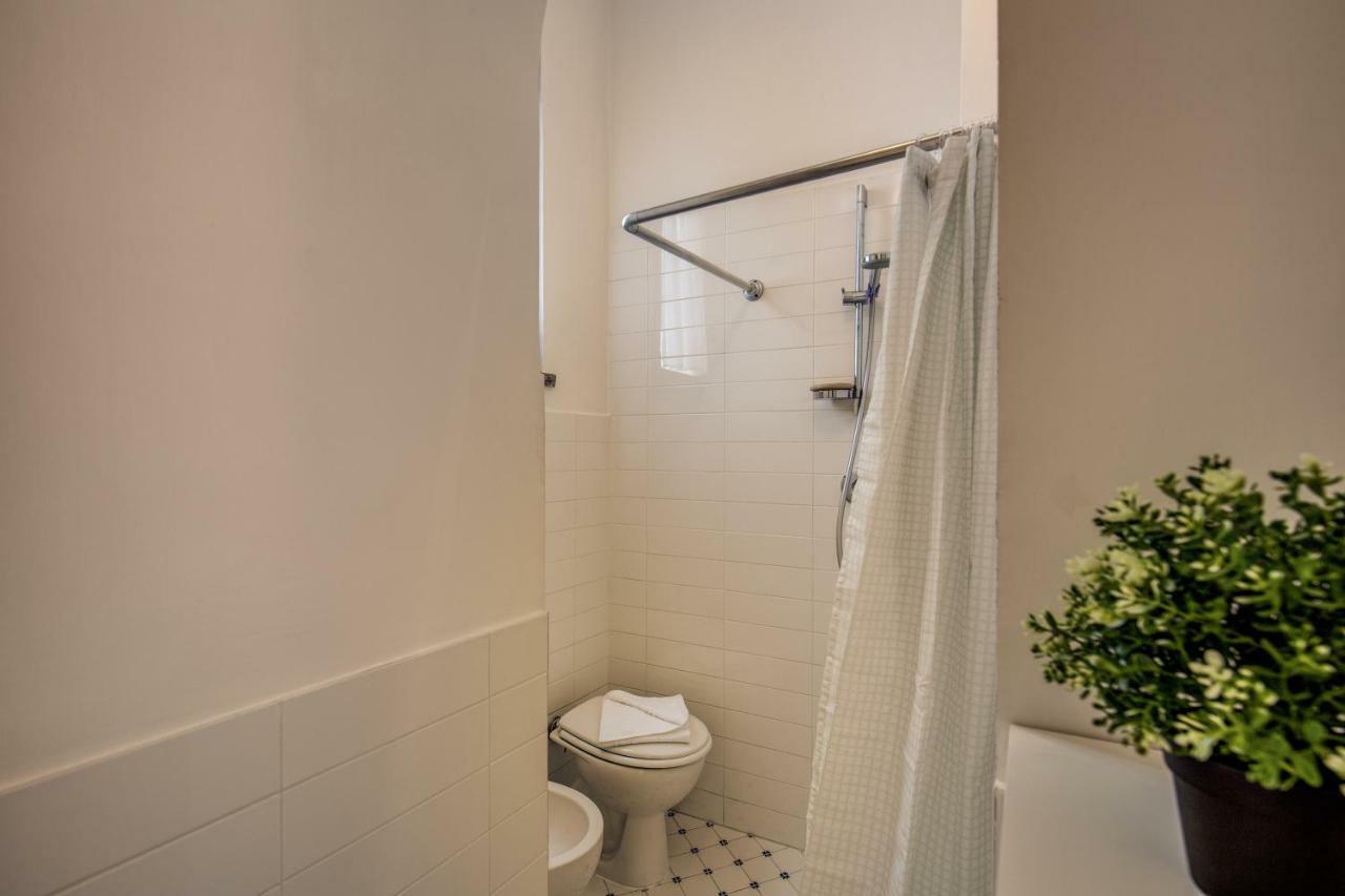 Lägenhet Campo Di Fiori 2 Bedroom Via Giulia Rom
